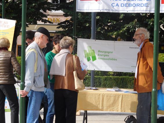 2016-10-08-com_agglo_beaune-stand-de-recrutement-fete-de-lenergie_57